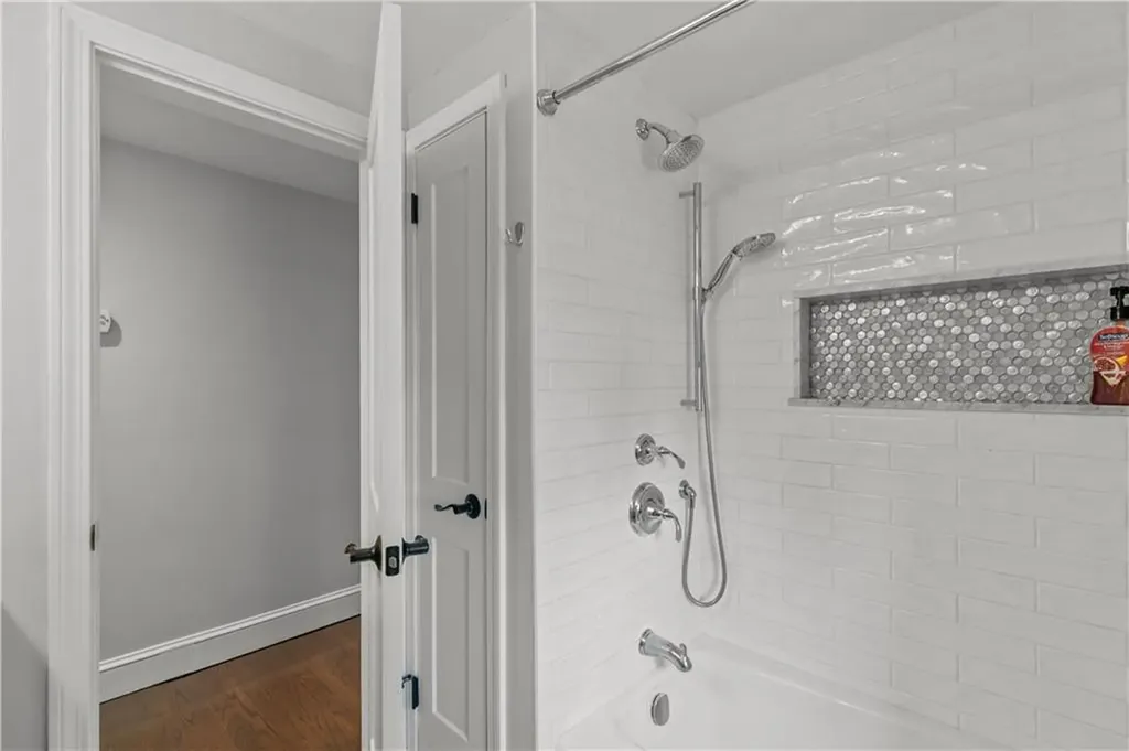 18 Sylvan Terrace Newport RI 02840