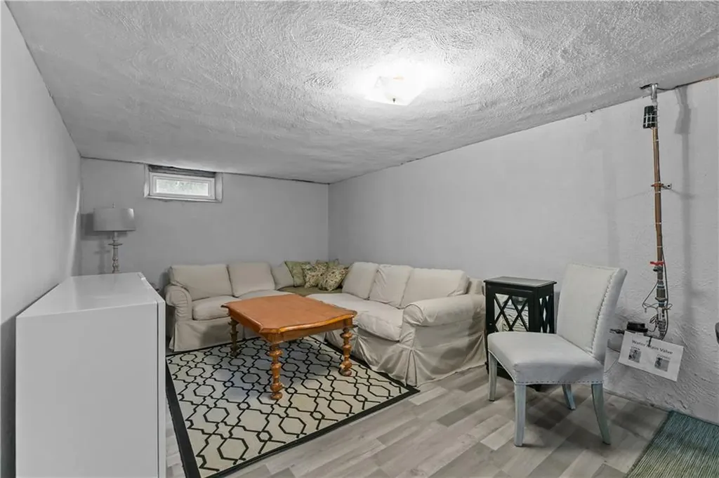 18 Sylvan Terrace Newport RI 02840