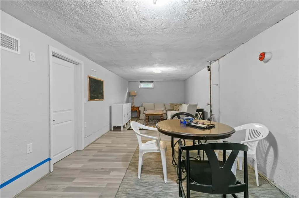18 Sylvan Terrace Newport RI 02840