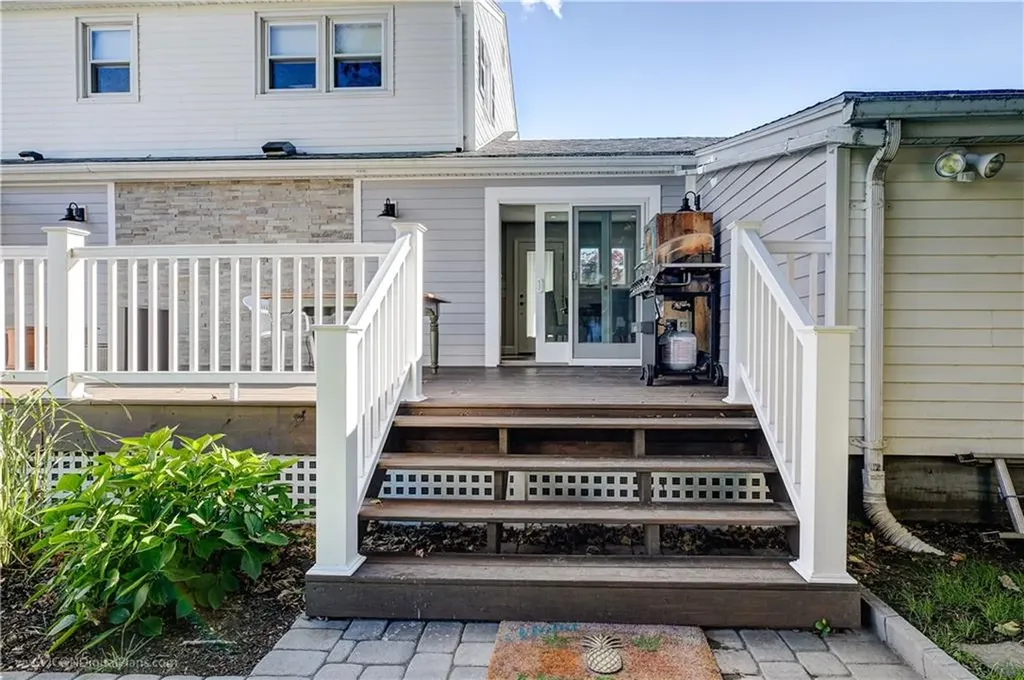 18 Sylvan Terrace Newport RI 02840
