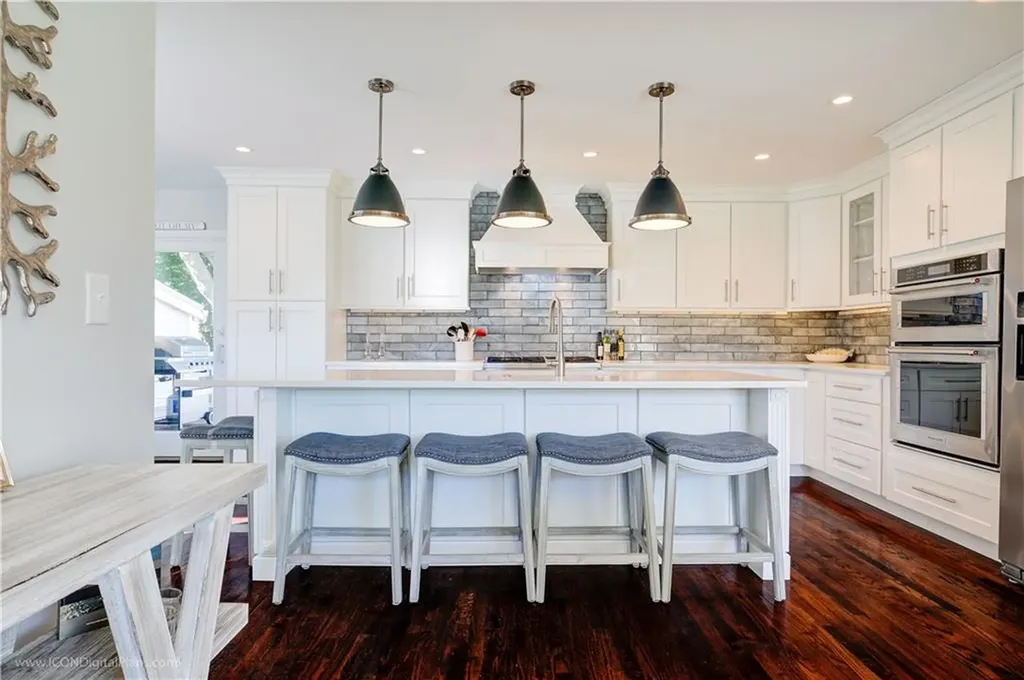 18 Sylvan Terrace Newport RI 02840