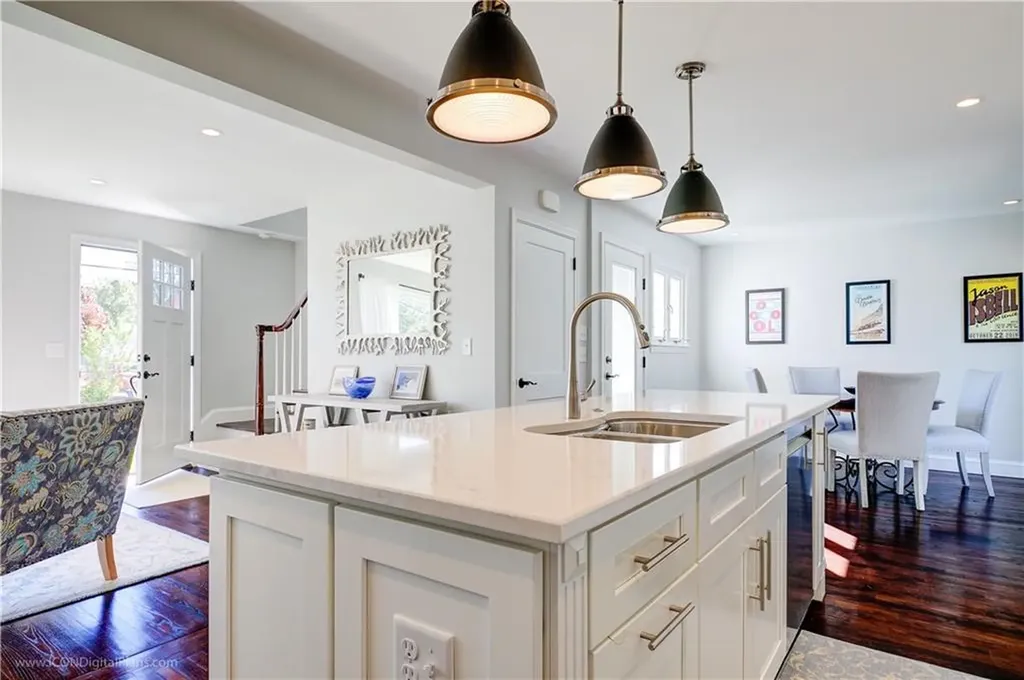 18 Sylvan Terrace Newport RI 02840