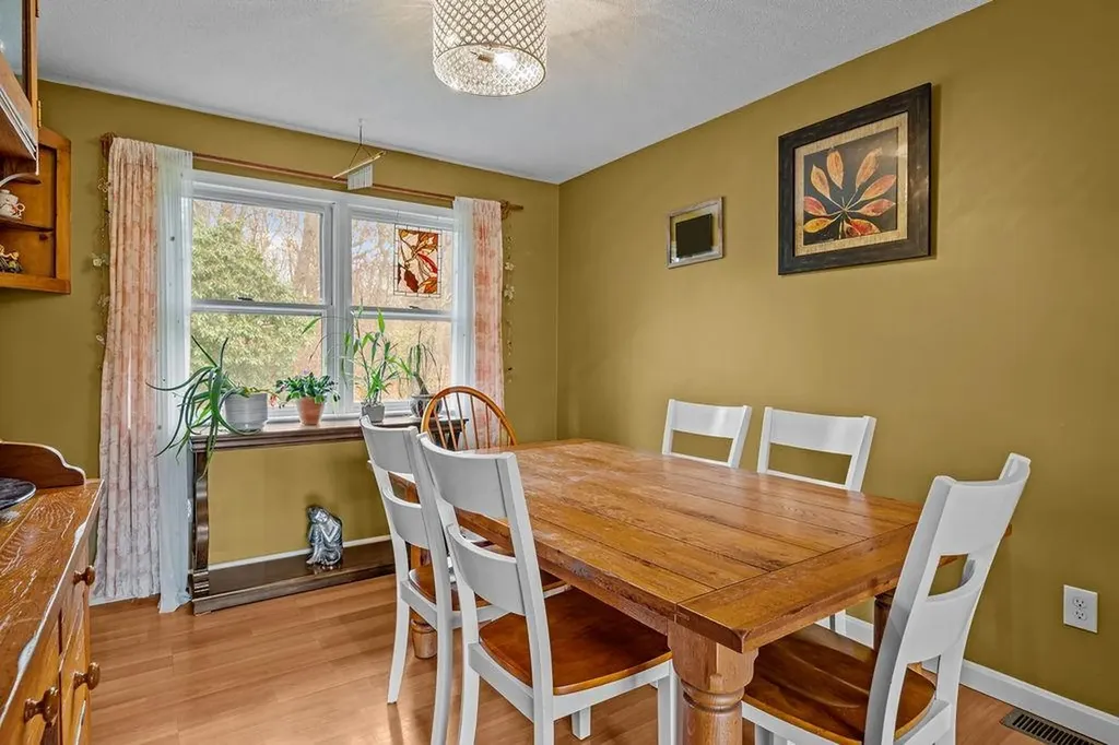 35 Robin Hollow Lane Westerly RI 02891