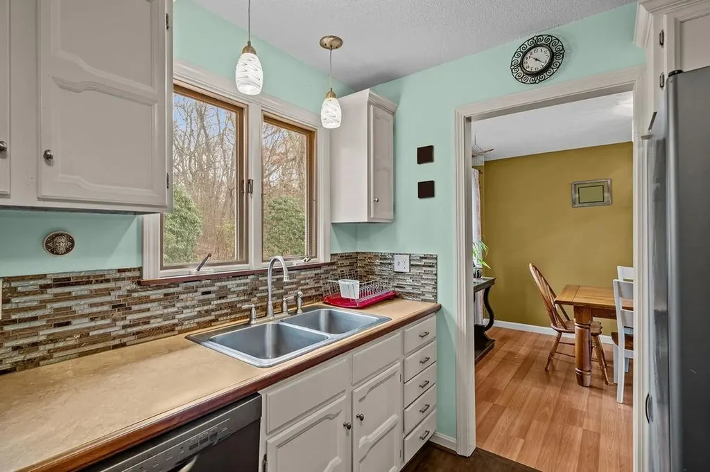 35 Robin Hollow Lane Westerly RI 02891