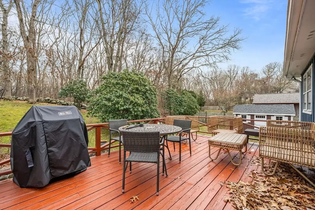 35 Robin Hollow Lane Westerly RI 02891