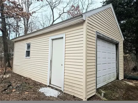 82 Wood Street Coventry RI 02816