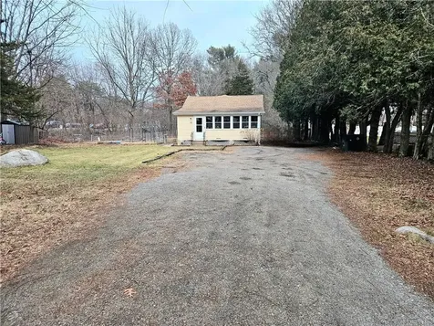 82 Wood Street Coventry RI 02816