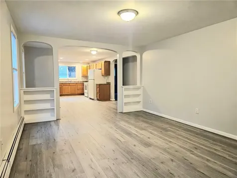 82 Wood Street Coventry RI 02816