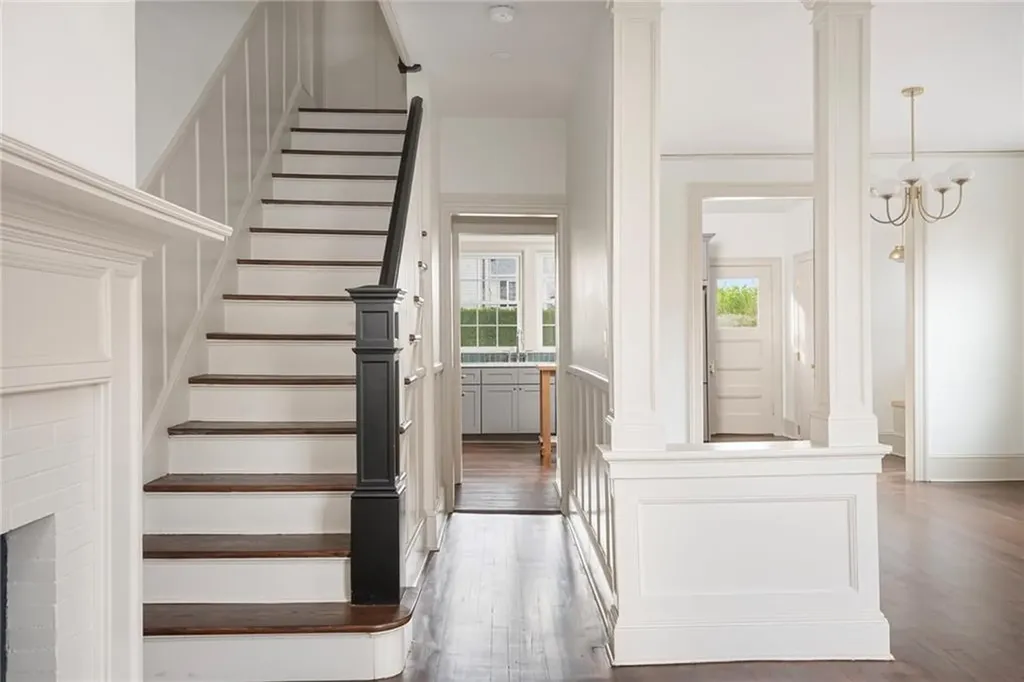 296 Cole Avenue Providence RI 02906