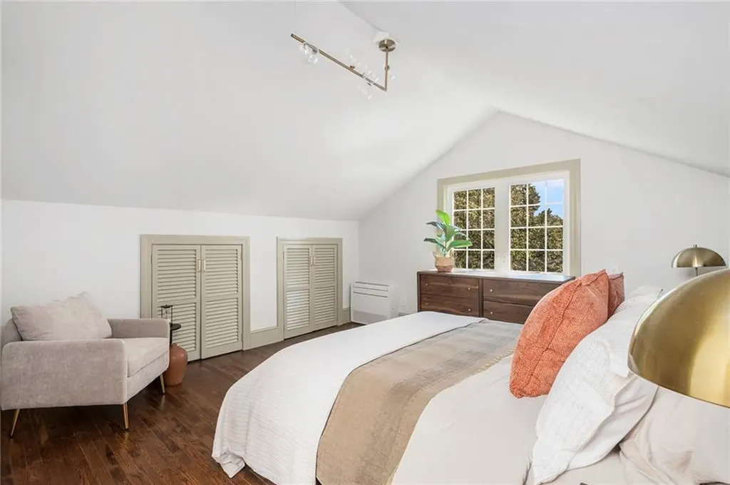 296 Cole Avenue Providence RI 02906