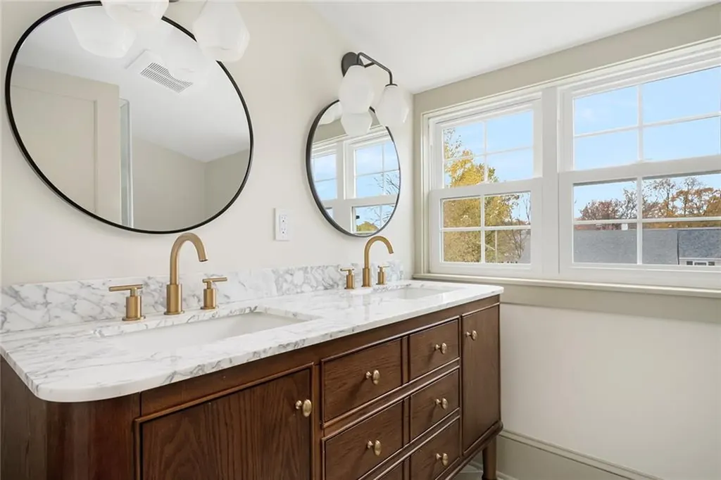 296 Cole Avenue Providence RI 02906