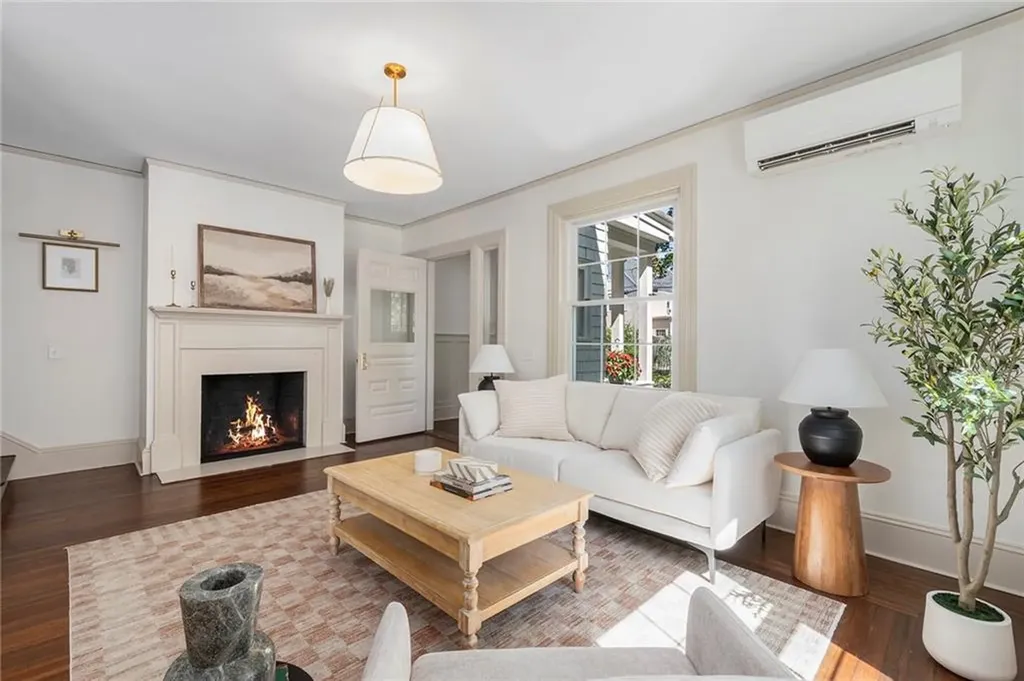 296 Cole Avenue Providence RI 02906