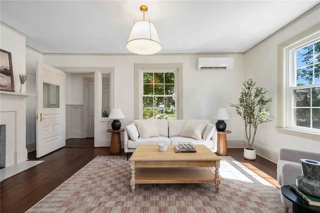 296 Cole Avenue Providence RI 02906