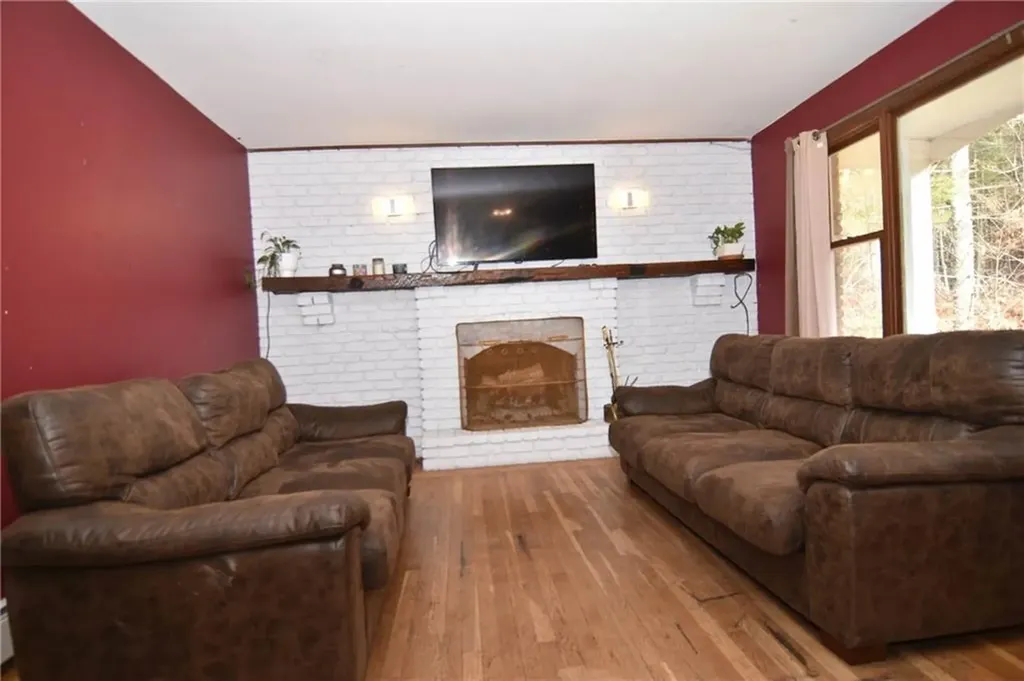 153 Fairview Avenue Hopkinton RI 02832