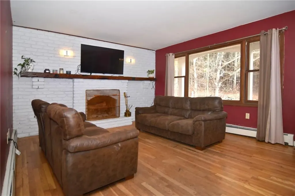 153 Fairview Avenue Hopkinton RI 02832