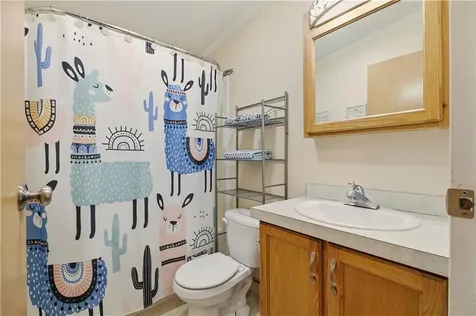 52 Bradley Terrace Portsmouth RI 02871