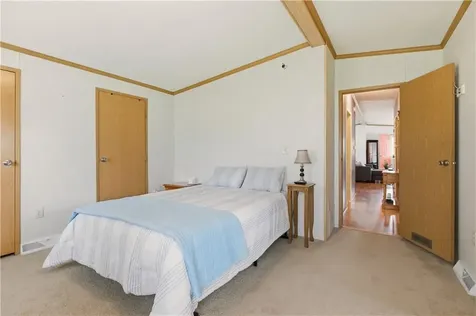 52 Bradley Terrace Portsmouth RI 02871