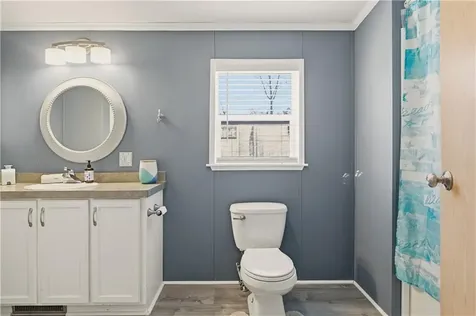 52 Bradley Terrace Portsmouth RI 02871