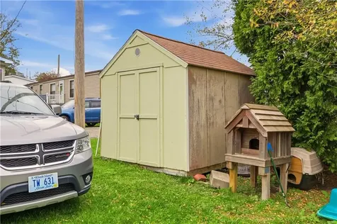 52 Bradley Terrace Portsmouth RI 02871