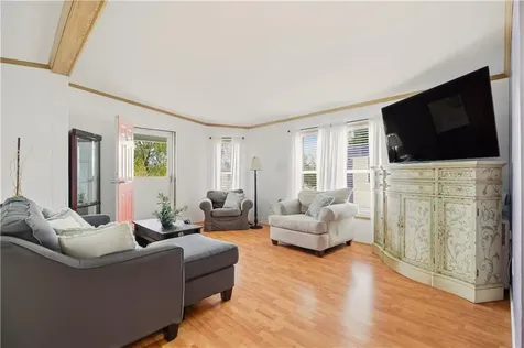 52 Bradley Terrace Portsmouth RI 02871