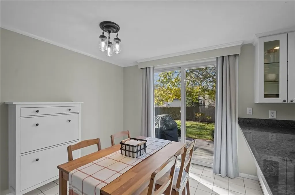 288 Cove Avenue Warwick RI 02889