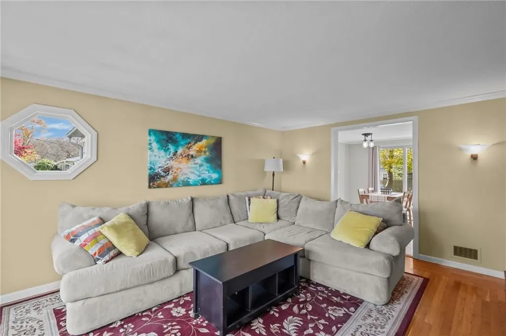 288 Cove Avenue Warwick RI 02889