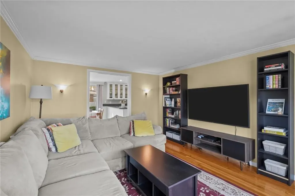 288 Cove Avenue Warwick RI 02889