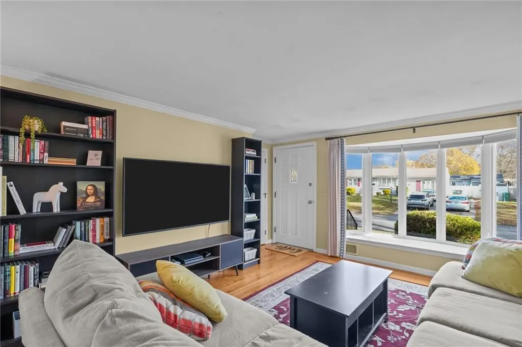 288 Cove Avenue Warwick RI 02889