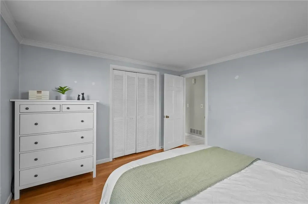 288 Cove Avenue Warwick RI 02889