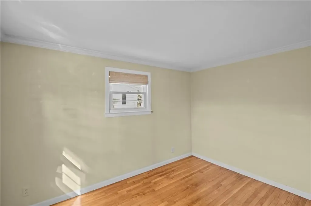 288 Cove Avenue Warwick RI 02889