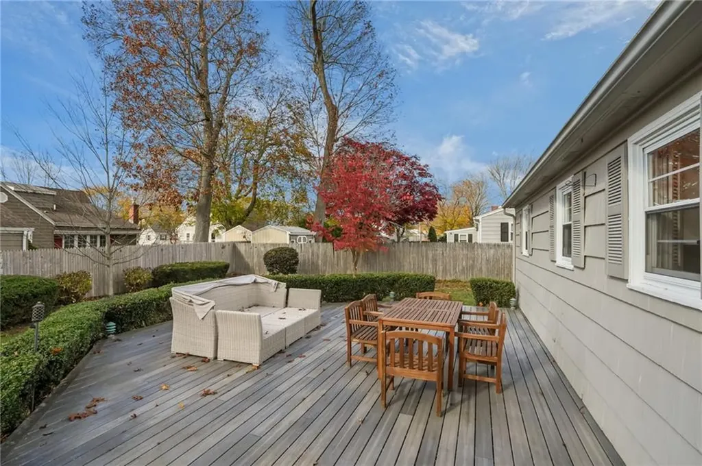 288 Cove Avenue Warwick RI 02889