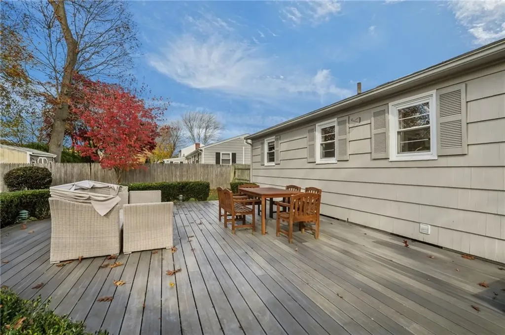 288 Cove Avenue Warwick RI 02889