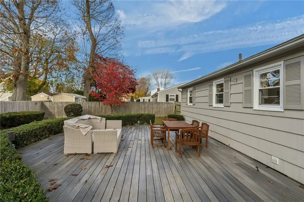 288 Cove Avenue Warwick RI 02889