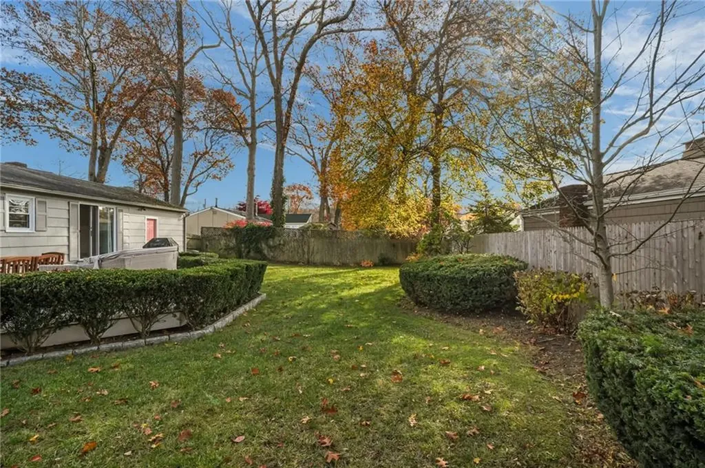 288 Cove Avenue Warwick RI 02889