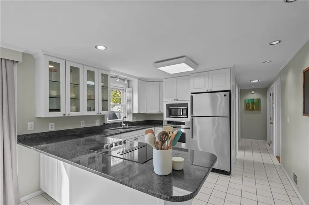 288 Cove Avenue Warwick RI 02889