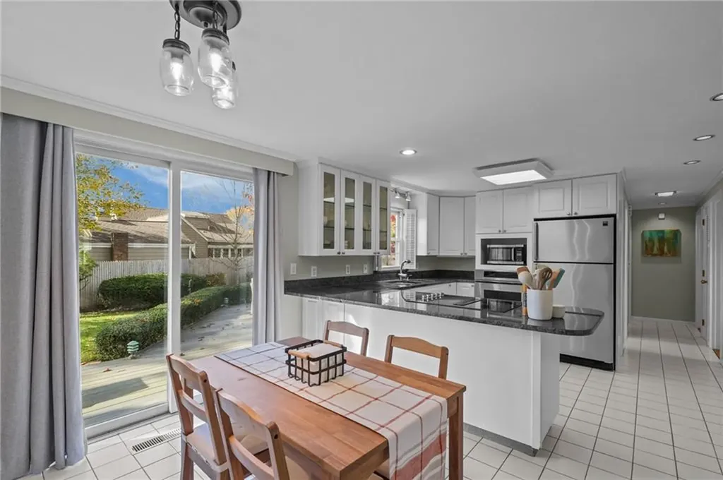 288 Cove Avenue Warwick RI 02889