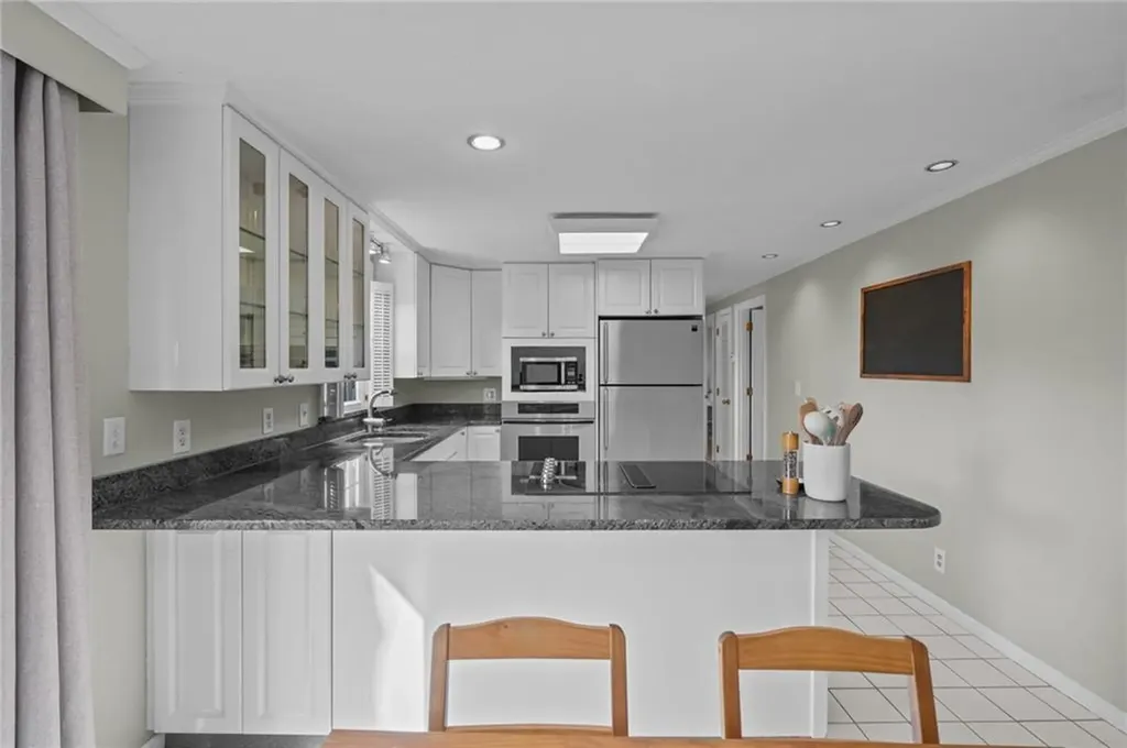 288 Cove Avenue Warwick RI 02889