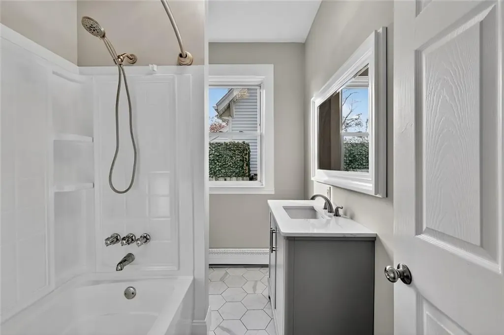 112 Villa Avenue Cranston RI 02905