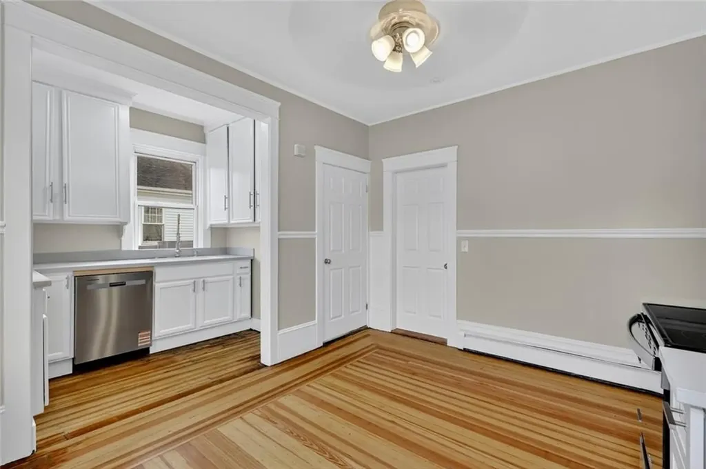 112 Villa Avenue Cranston RI 02905