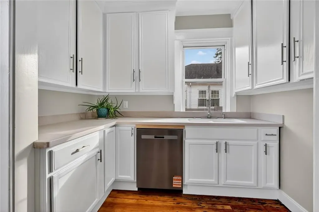 112 Villa Avenue Cranston RI 02905