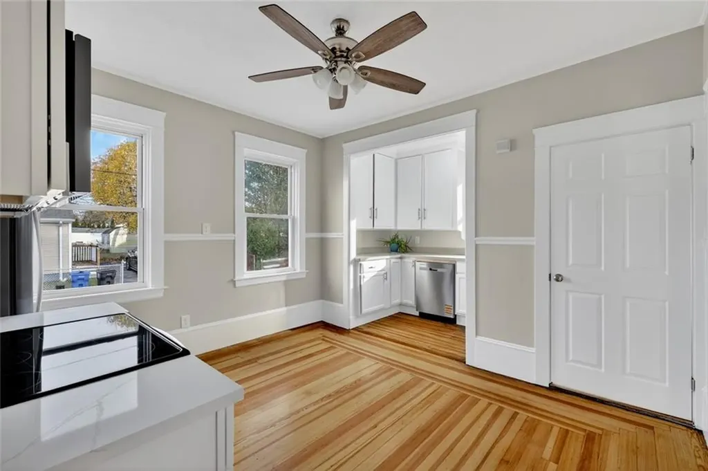 112 Villa Avenue Cranston RI 02905