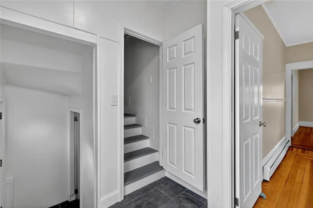 112 Villa Avenue Cranston RI 02905