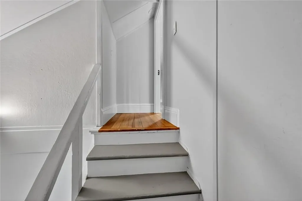 112 Villa Avenue Cranston RI 02905