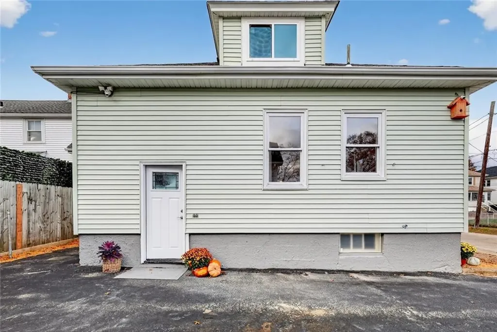 112 Villa Avenue Cranston RI 02905