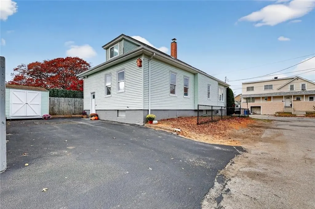 112 Villa Avenue Cranston RI 02905