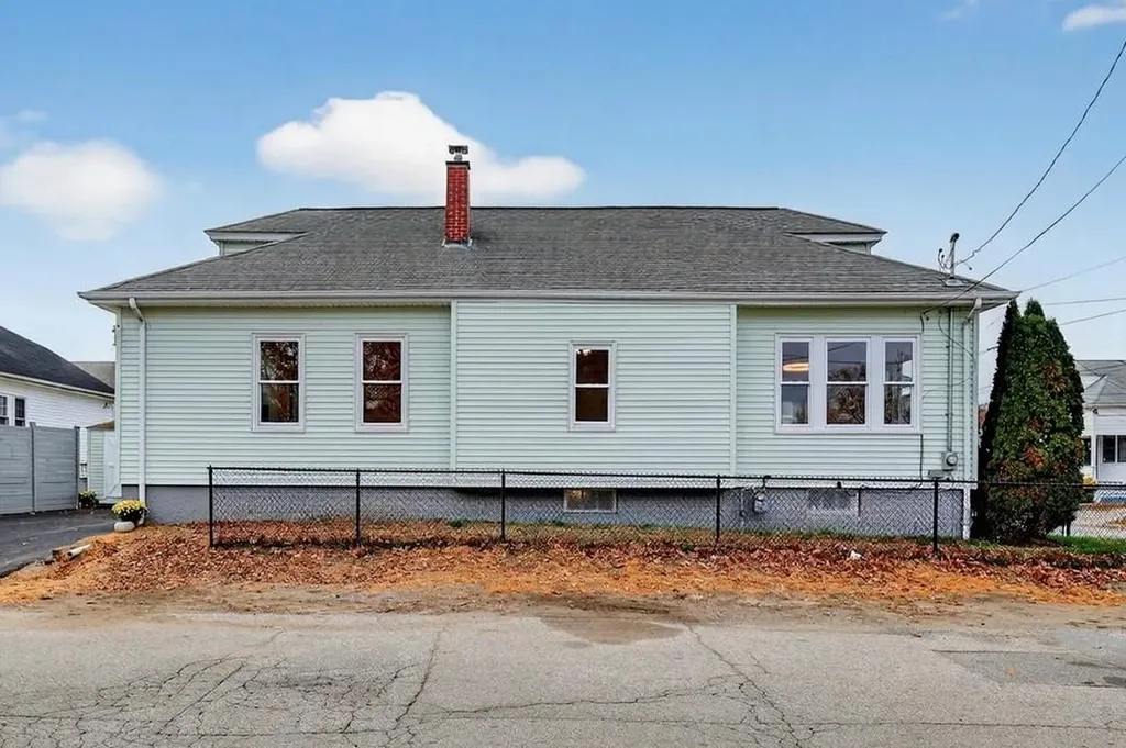 112 Villa Avenue Cranston RI 02905