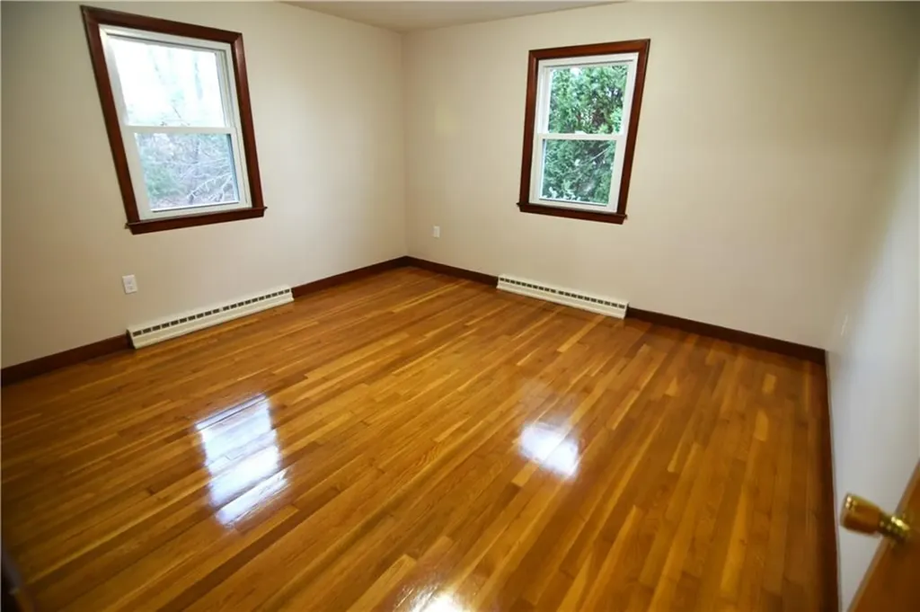 189 Myette Street Woonsocket RI 02895