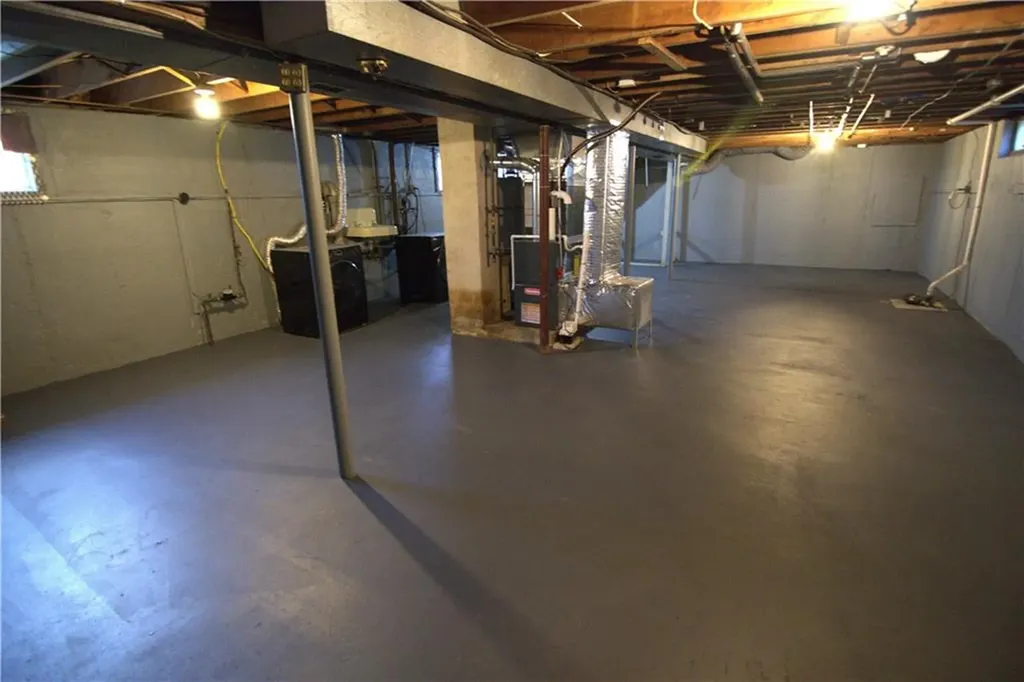 189 Myette Street Woonsocket RI 02895