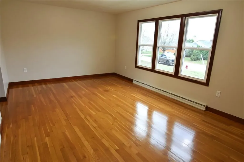 189 Myette Street Woonsocket RI 02895