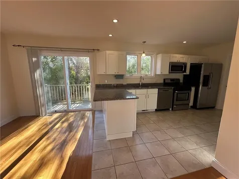 32 Sea Fare Lane Portsmouth RI 02871